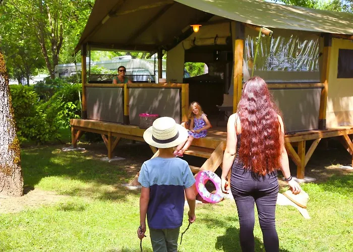 Moulin De Paulhiac Kamp alanı *